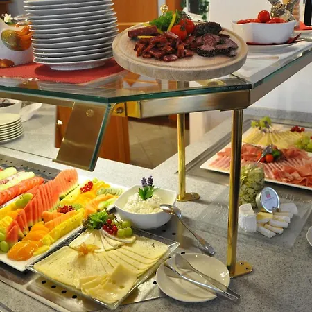 Schattauer Hotel 4*