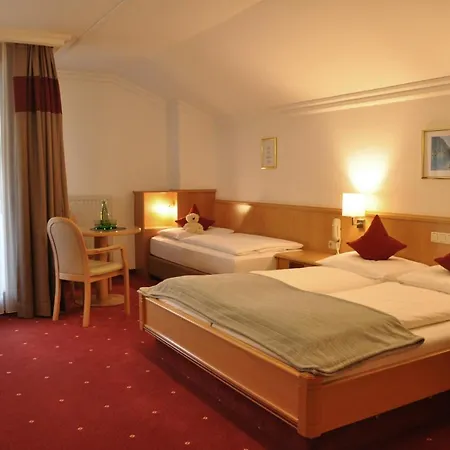 Hotel Schattauer 4*
