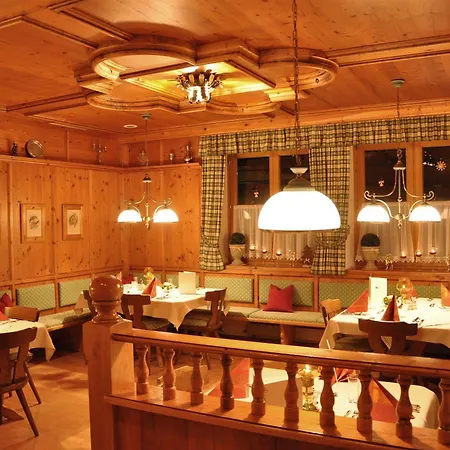 Hotel Schattauer 4*